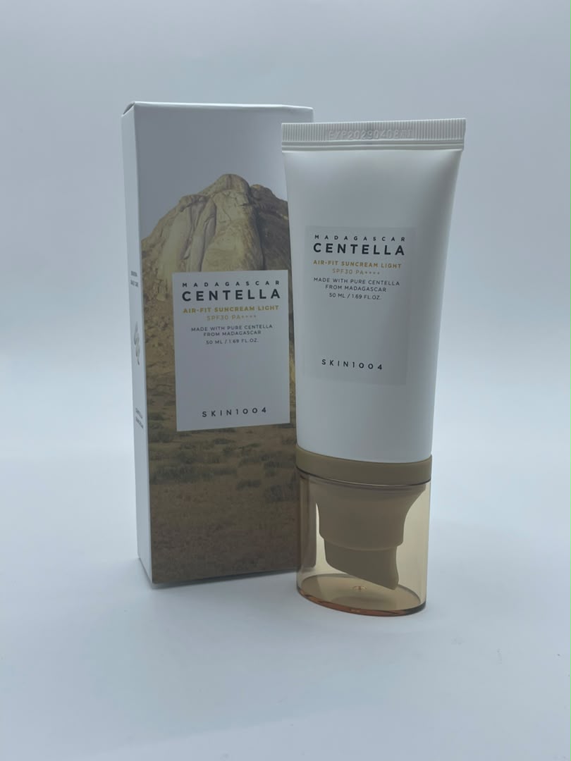 SKIN1004 Madagascar Centella Air-Fit Suncream Light SPF30 PA++++ – Crème Solaire Légère